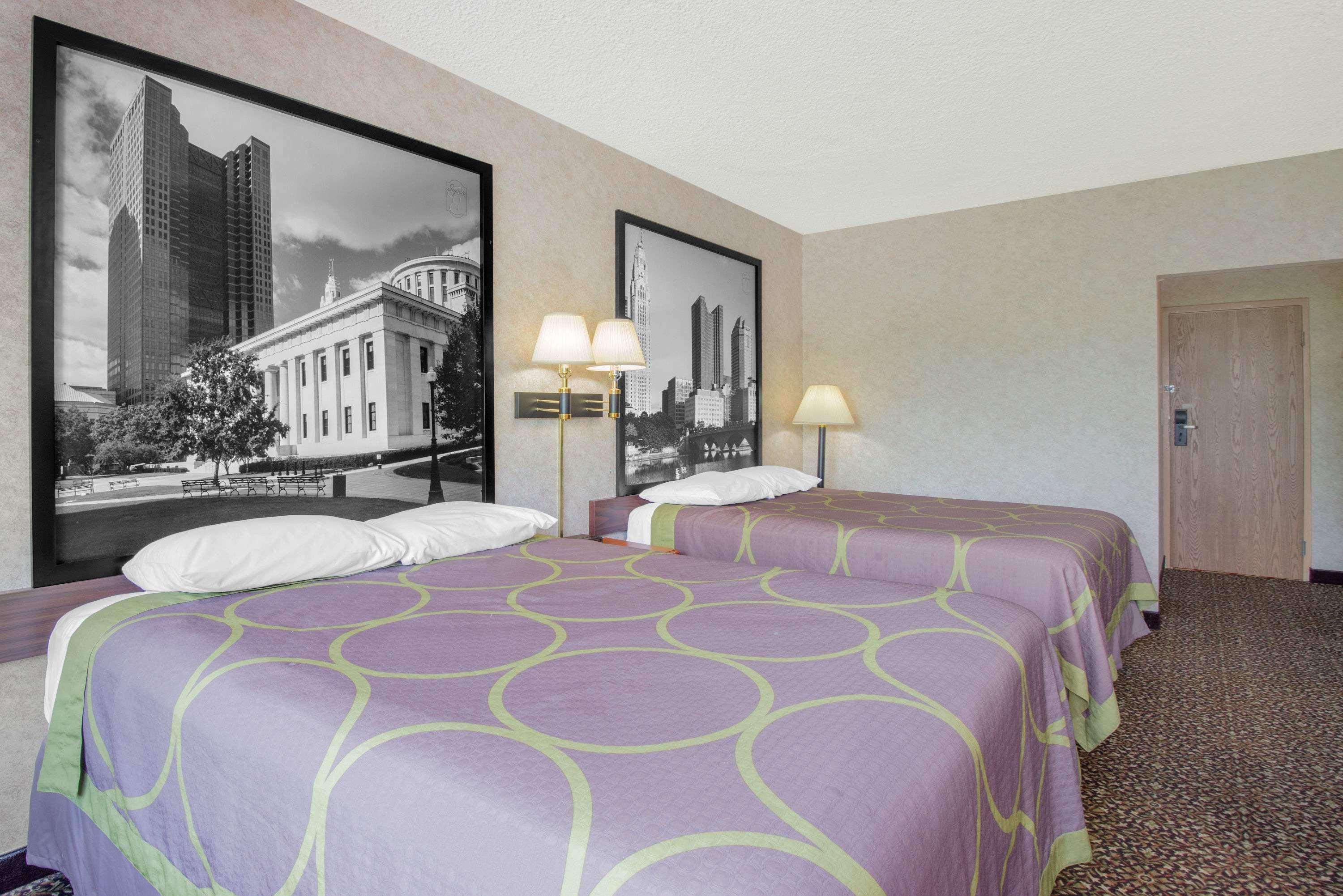 Hotel Super 8 By Wyndham 2*